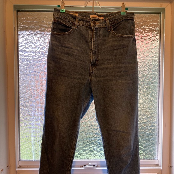 Lightly worn Levi’s 70’s high rise slim straight in Sonoma Case - Picture 6 of 6